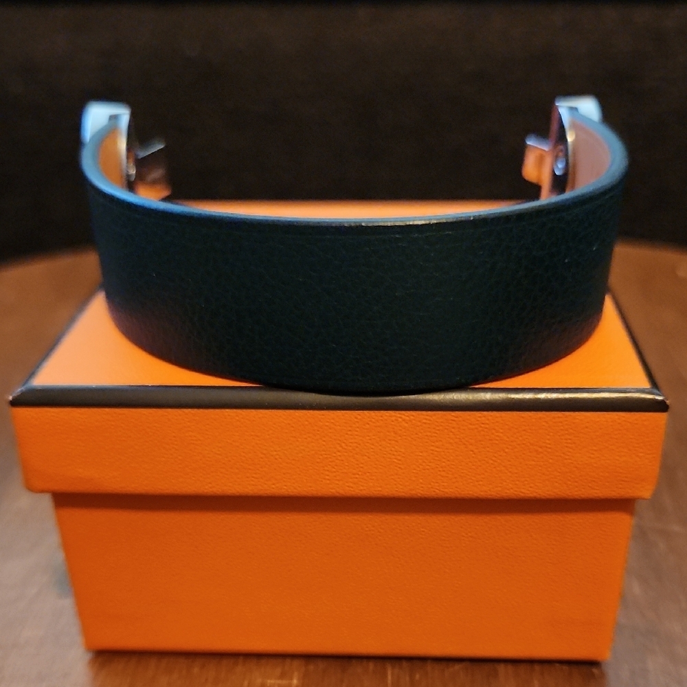 HERMES Dark Green Calfskin Leather & Palladium Cuff Bracelet w/Grey Latch Clasp - Picture 5 of 6